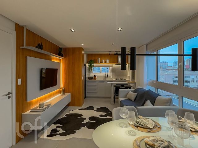 Apartamento com 64m², 2 dormitórios, 1 suíte, 1 vaga, Vila Ipiranga em Porto Alegre