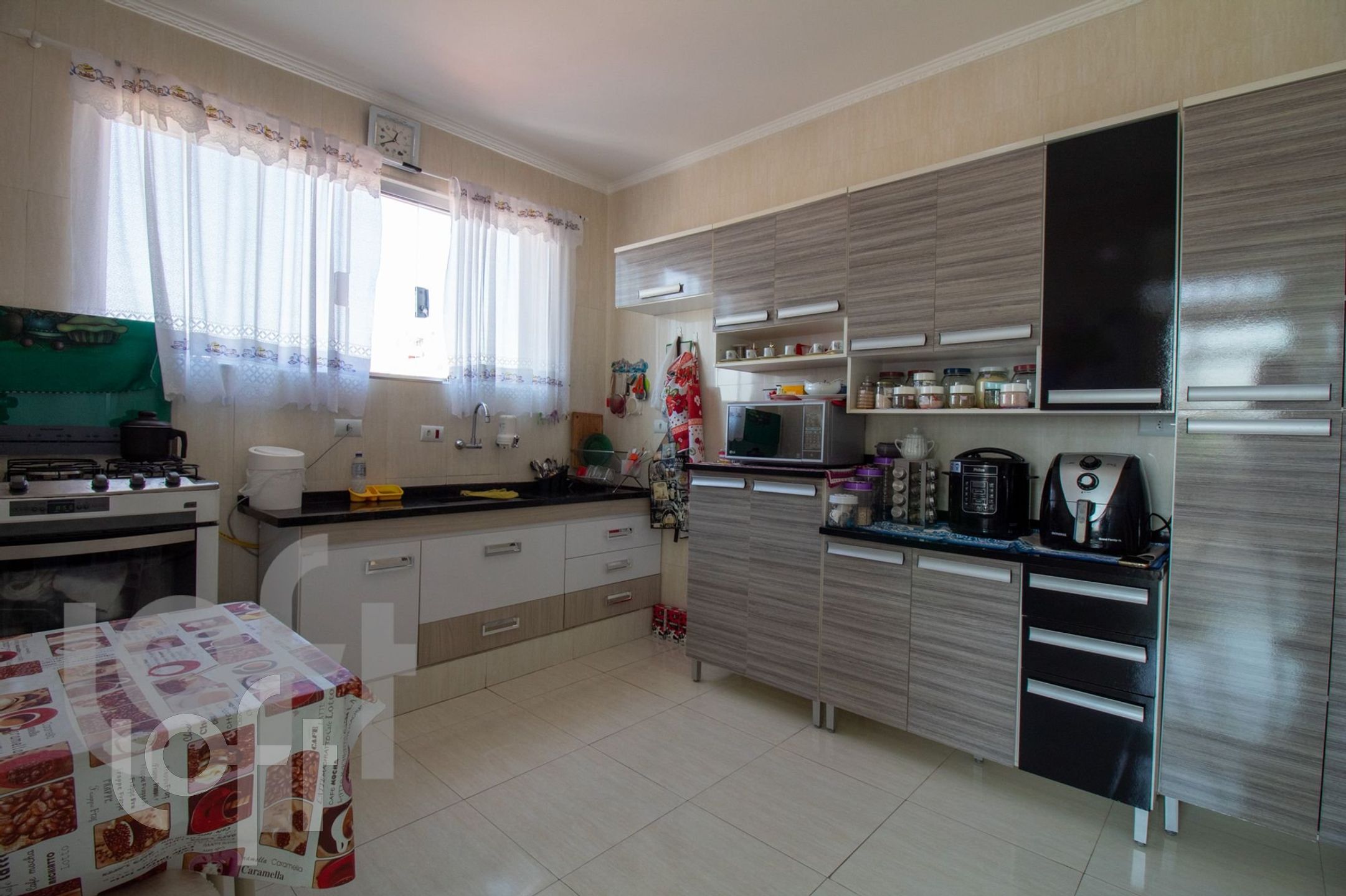 Apartamento à venda com 3 quartos, 130m² - Foto 13