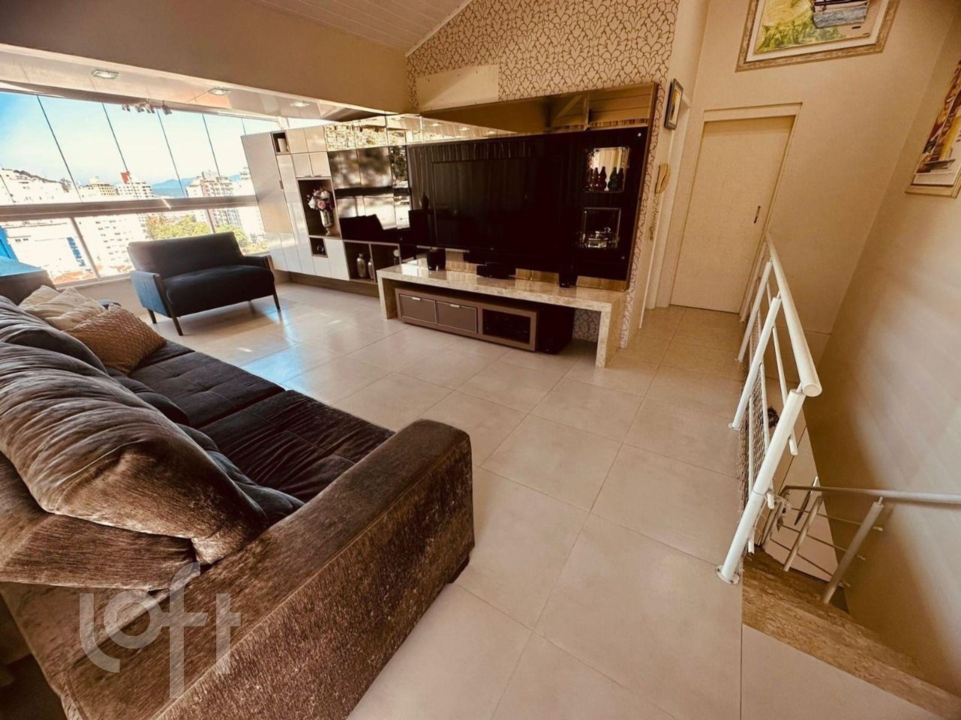 Apartamento à venda em Centro com 163 m², 3 quartos, 1 suíte, 1 vaga