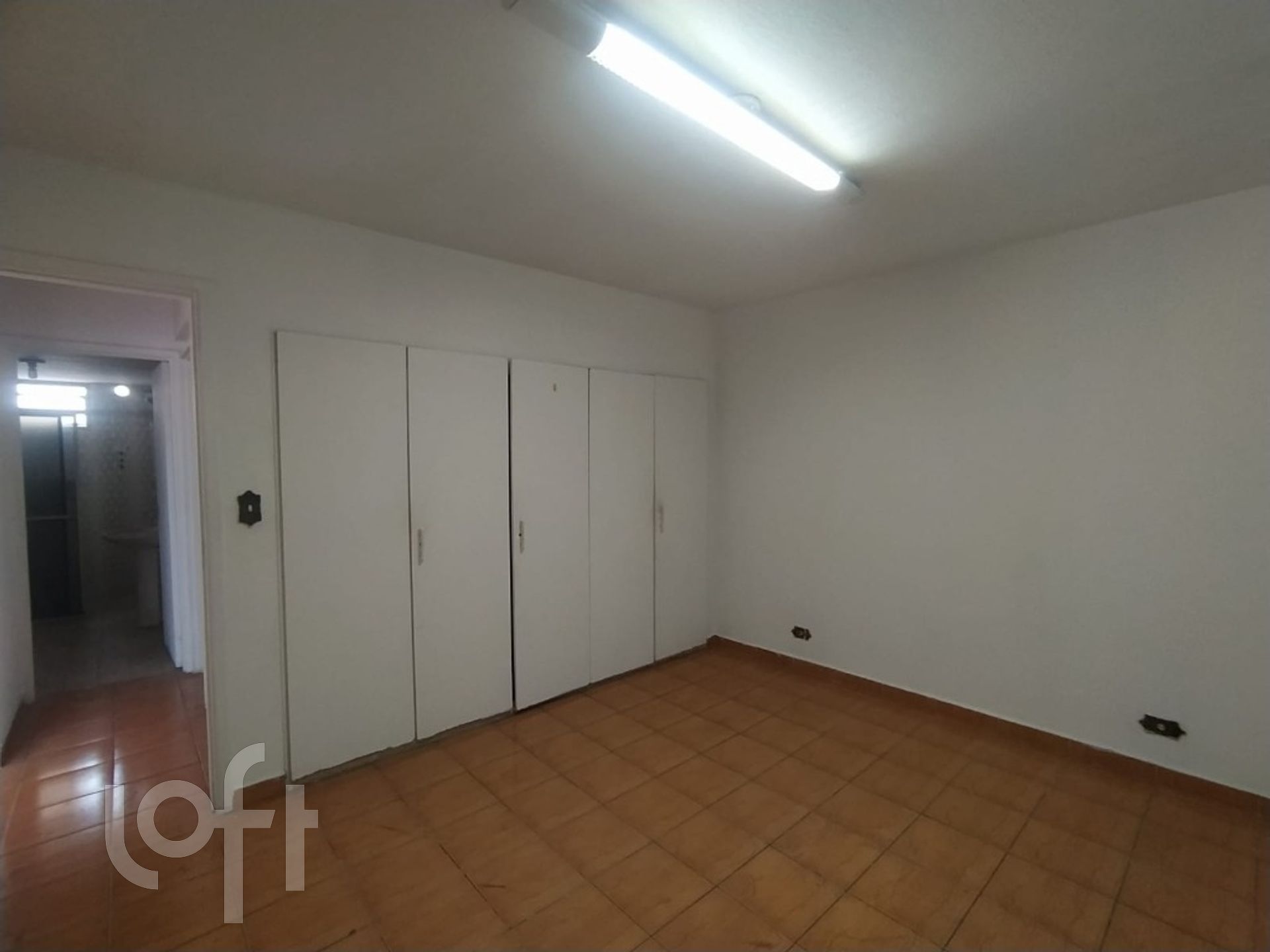 Apartamento à venda com 2 quartos, 80m² - Foto 4