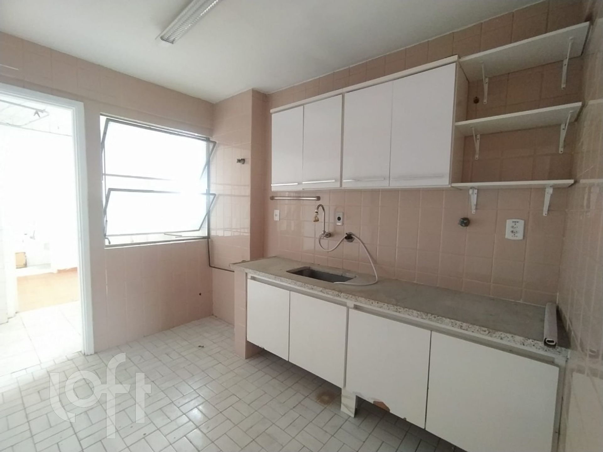 Apartamento à venda com 2 quartos, 80m² - Foto 31