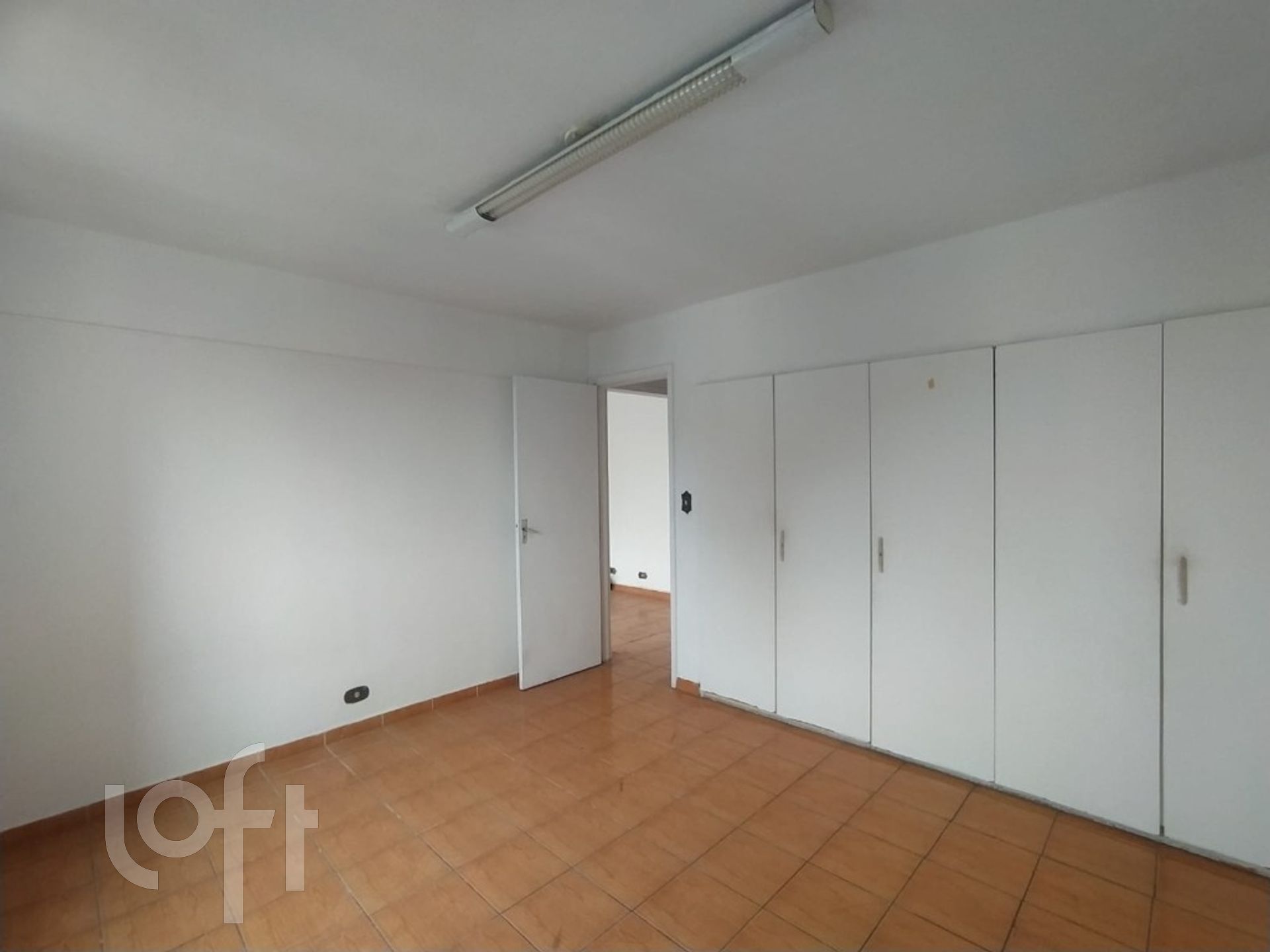 Apartamento à venda com 2 quartos, 80m² - Foto 7