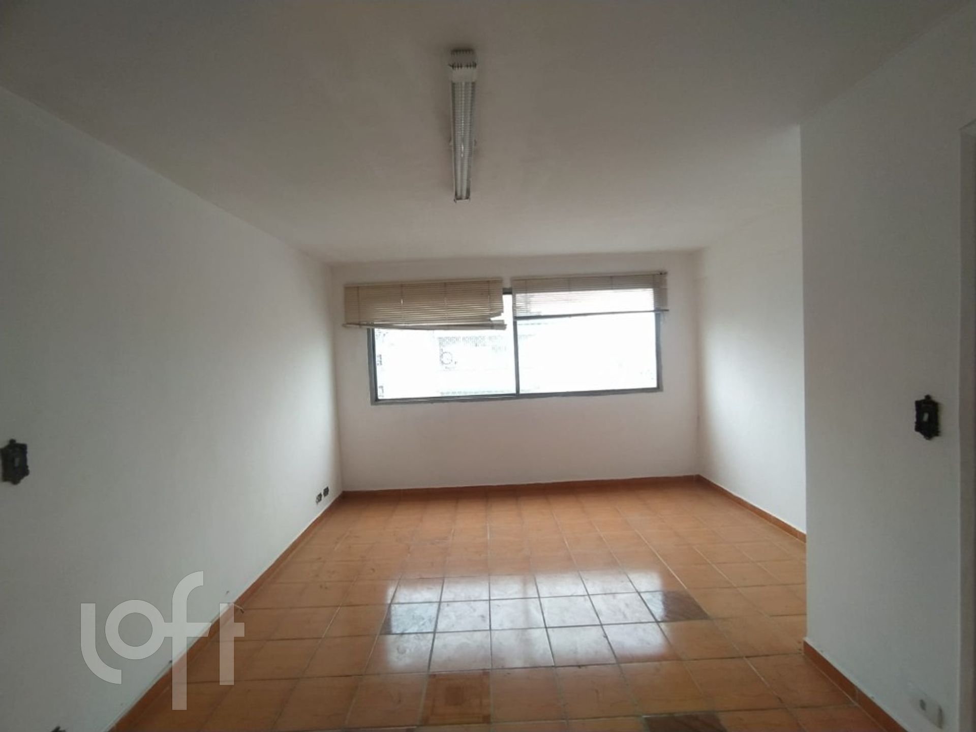 Apartamento à venda com 2 quartos, 80m² - Foto 33