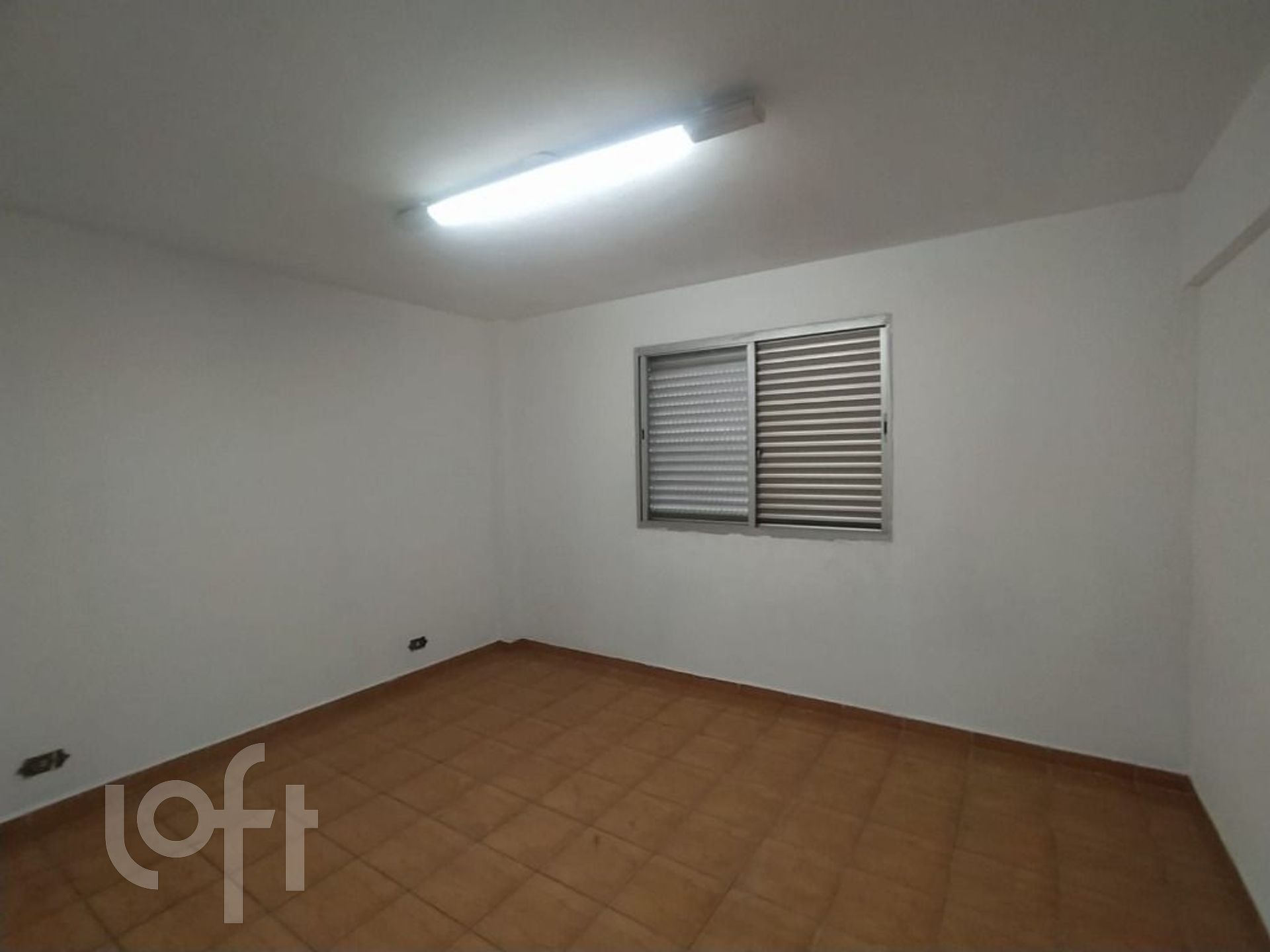 Apartamento à venda com 2 quartos, 80m² - Foto 11