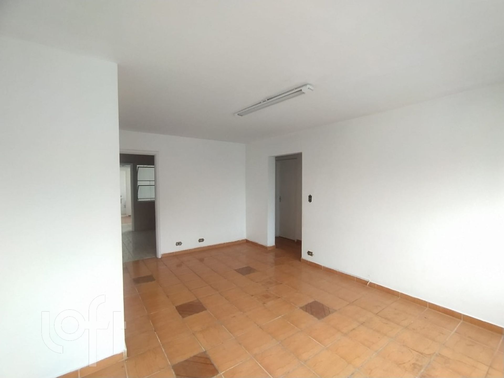 Apartamento à venda com 2 quartos, 80m² - Foto 29