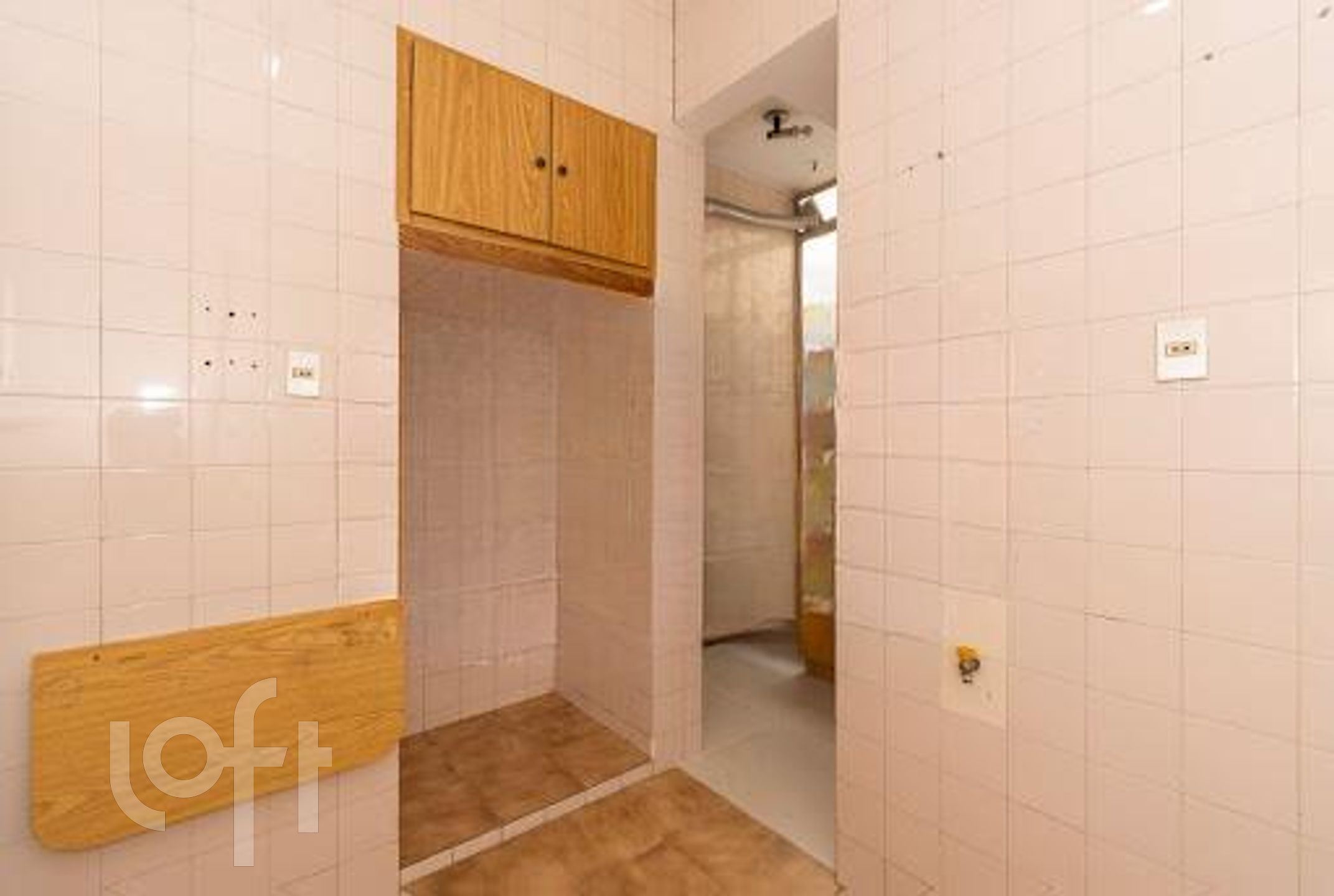 Apartamento à venda com 2 quartos, 75m² - Foto 1