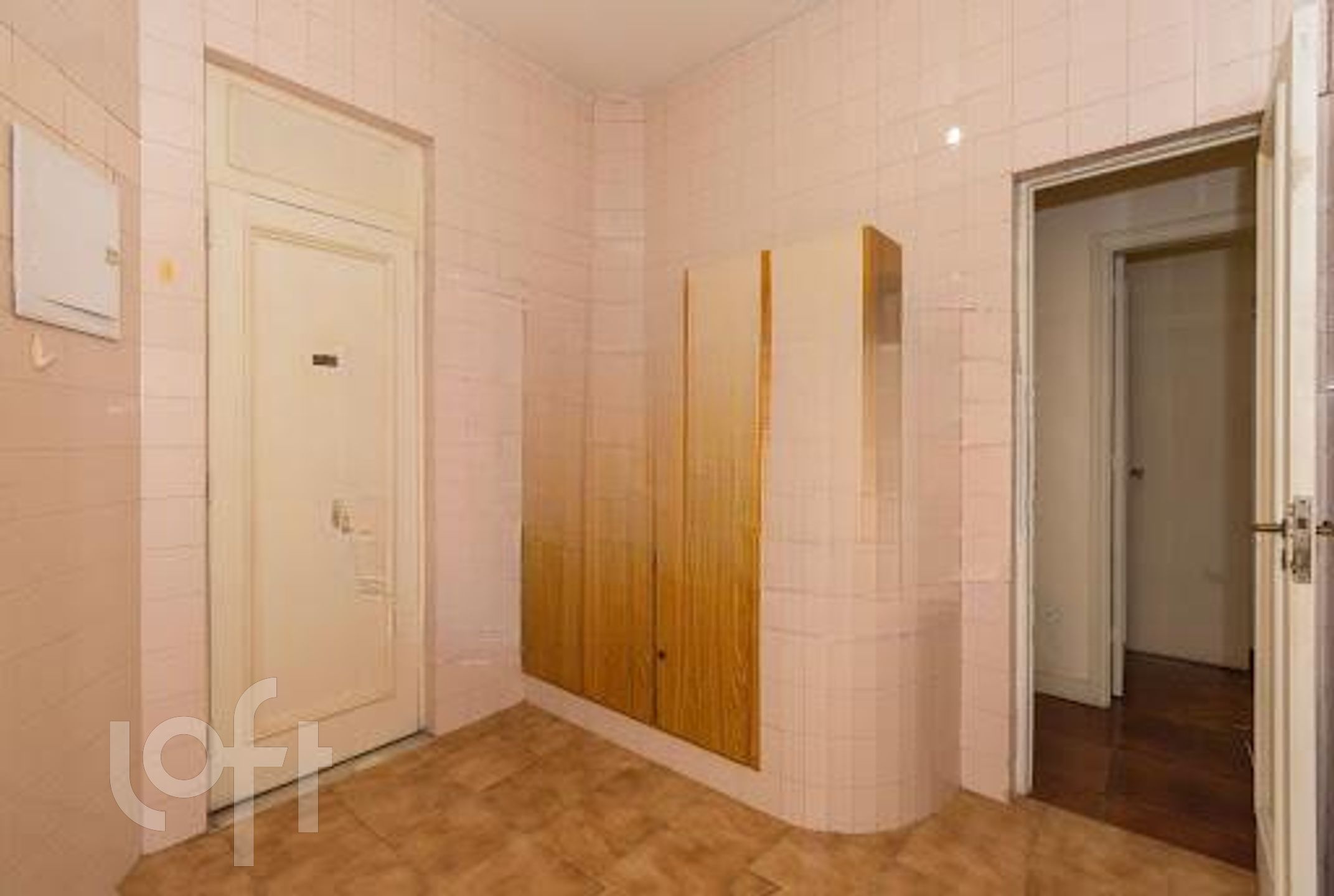 Apartamento à venda com 2 quartos, 75m² - Foto 13