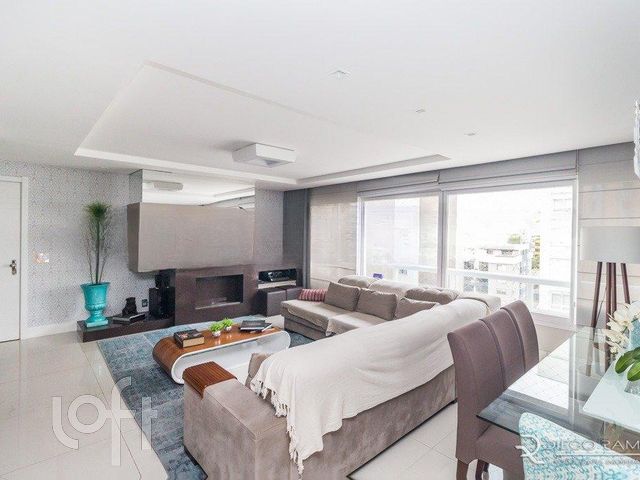 Apartamento com 159m², 4 dormitórios, 4 suítes, 3 vagas, Menino Deus em Porto Alegre