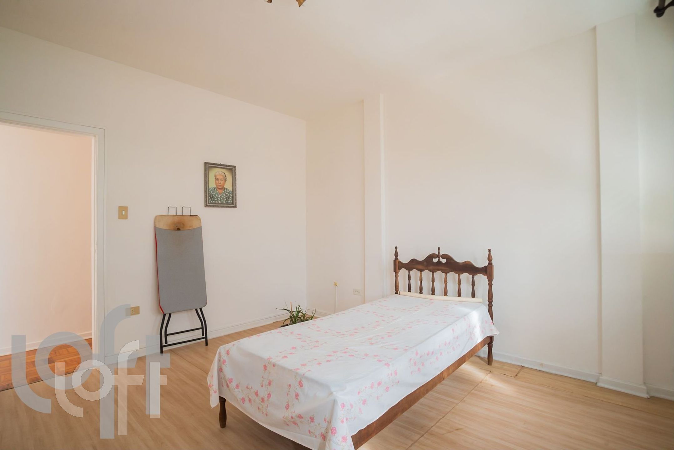 Apartamento à venda com 3 quartos, 135m² - Foto 4