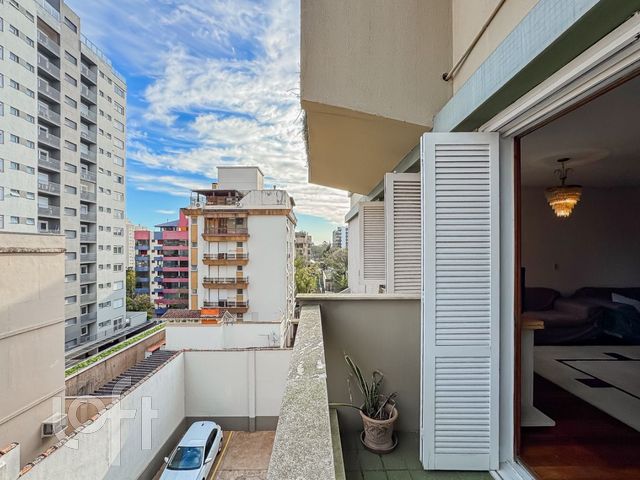 Apartamento com 135m², 3 dormitórios, 1 suíte, 1 vaga, Auxiliadora em Porto Alegre