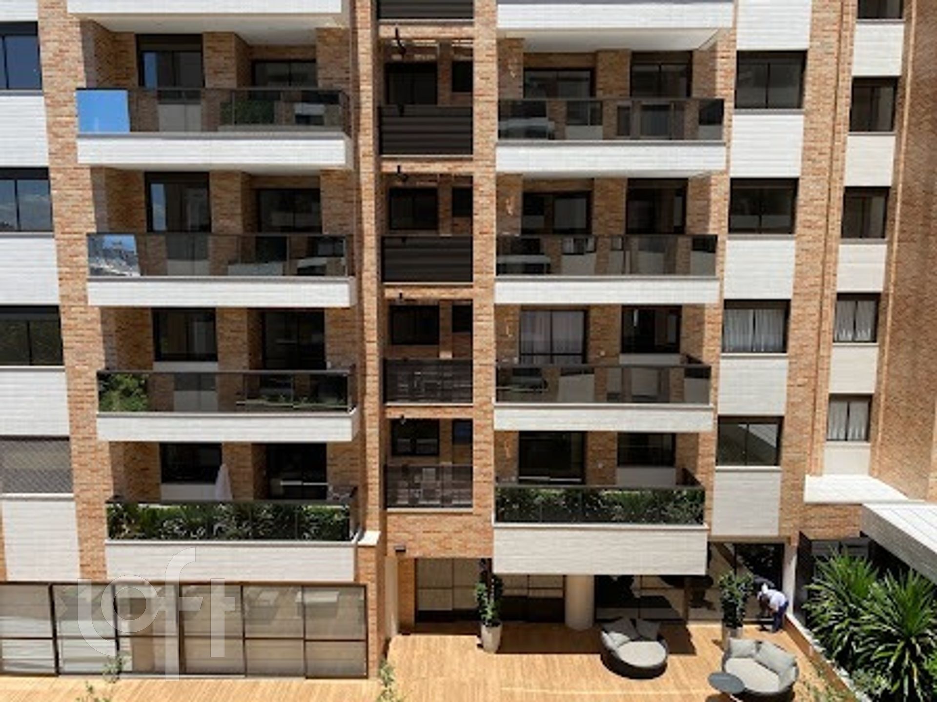 Apartamentos com 98m², 3 quartos, 1 suíte, 2 garagens, no bairro Itacorubi em Florianópolis