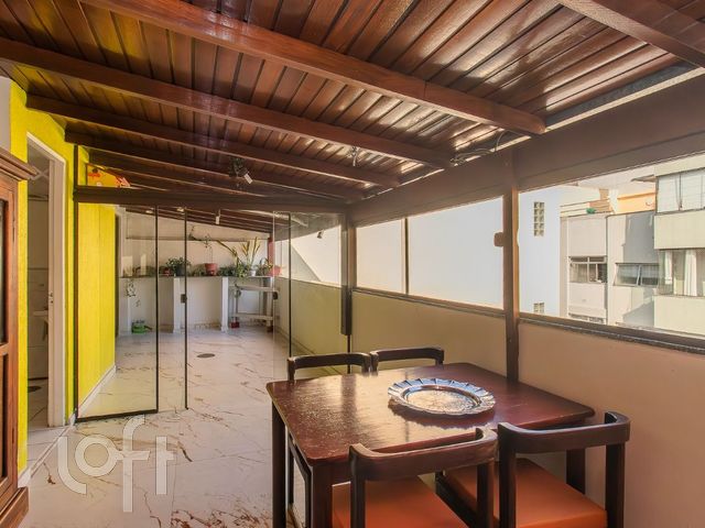 Apartamento com 174m², 4 dormitórios, 1 suíte, 2 vagas, Jardim Botânico em Porto Alegre