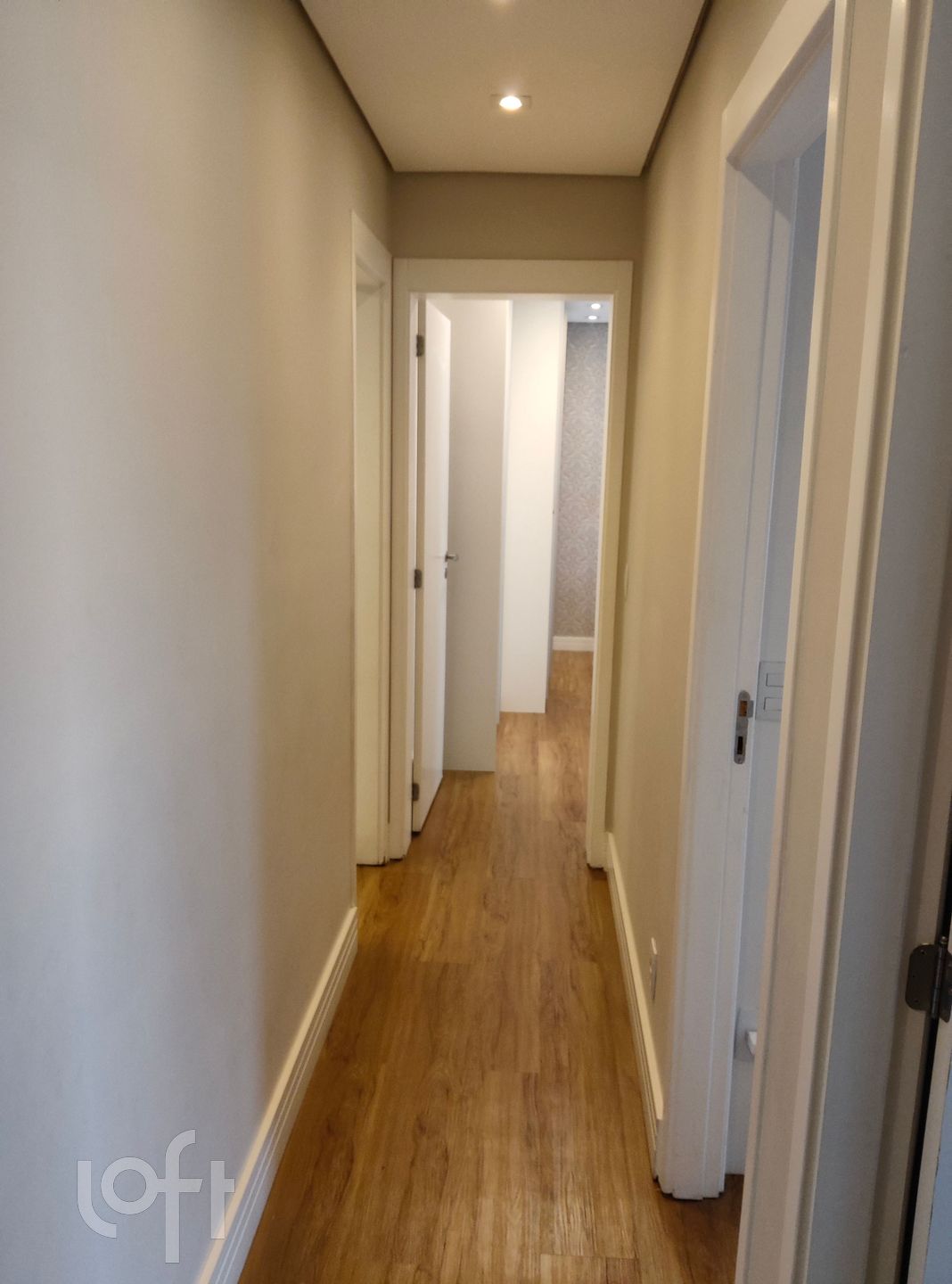 Apartamento à venda com 3 quartos, 107m² - Foto 18