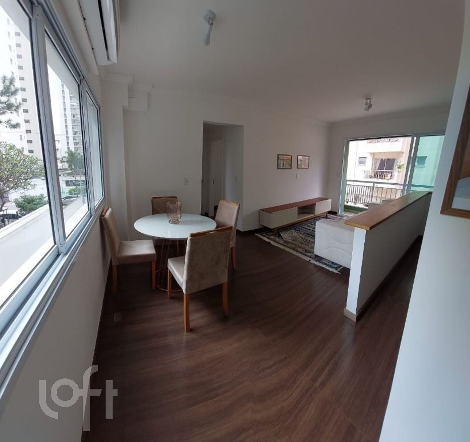 Apartamento à venda com 2 quartos, 72m² - Foto 4