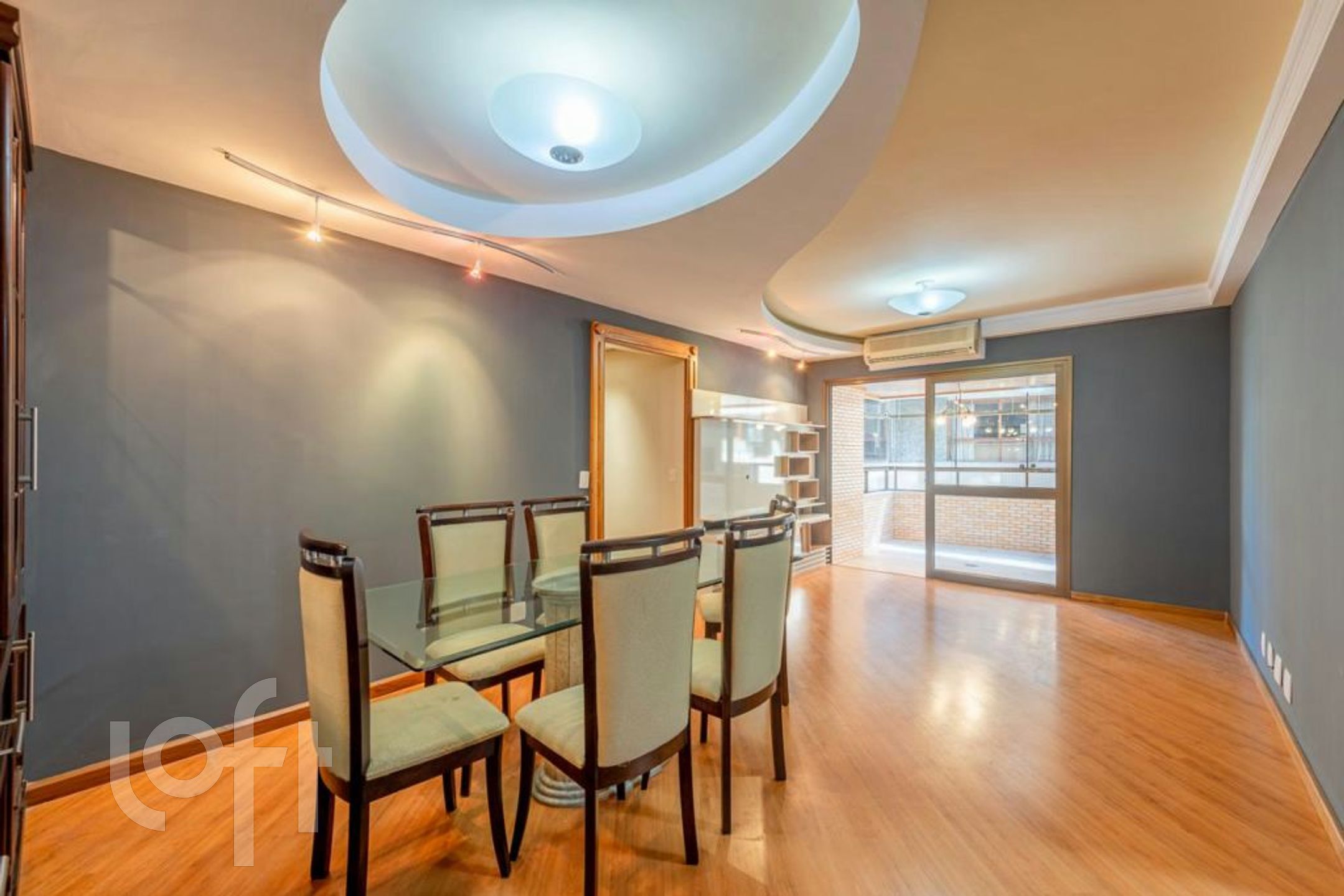 Apartamento com 118m², 3 dormitórios, 1 suíte, 2 vagas, Petrópolis em Porto Alegre