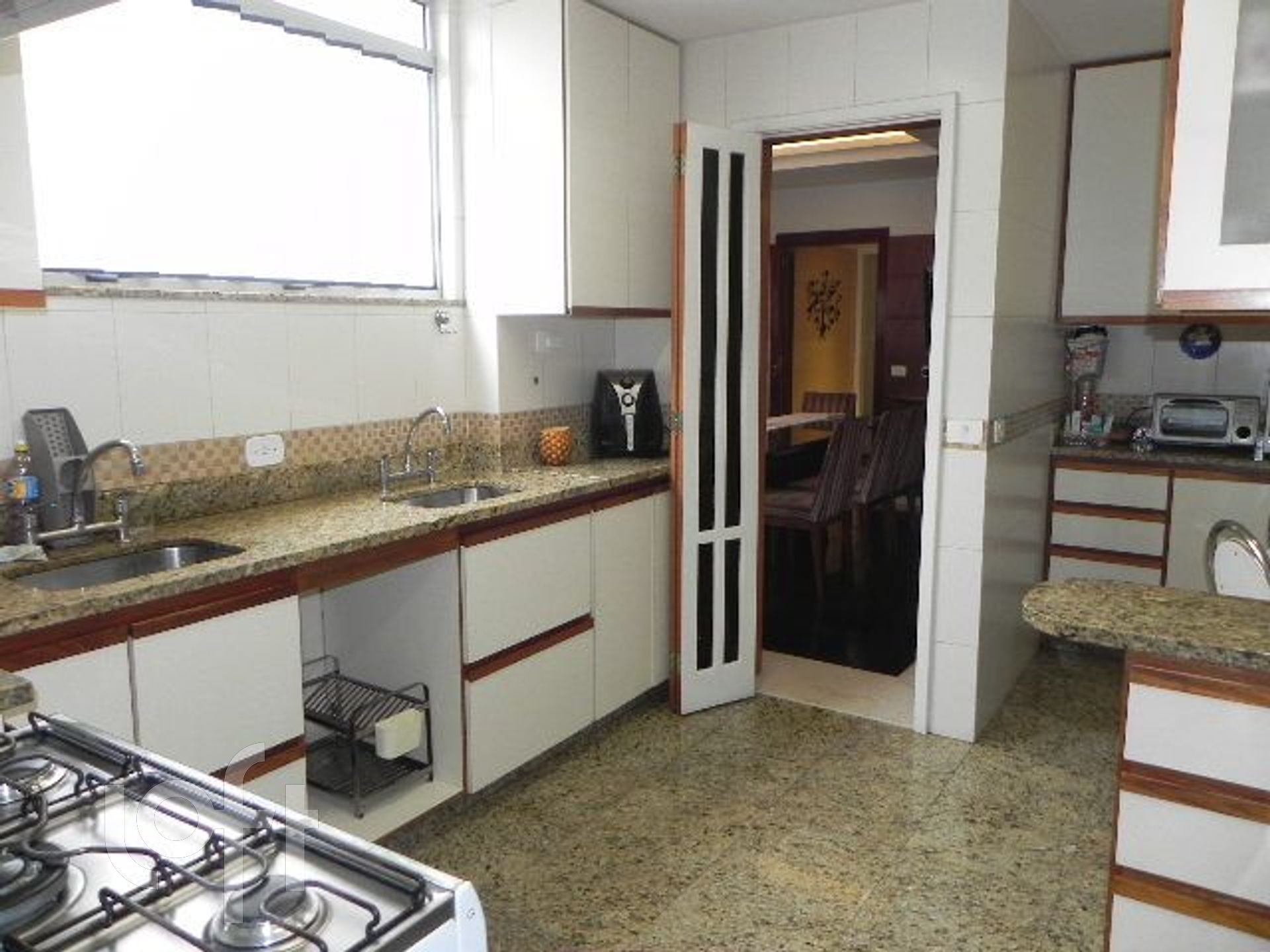 Apartamento à venda com 6 quartos, 348m² - Foto 9