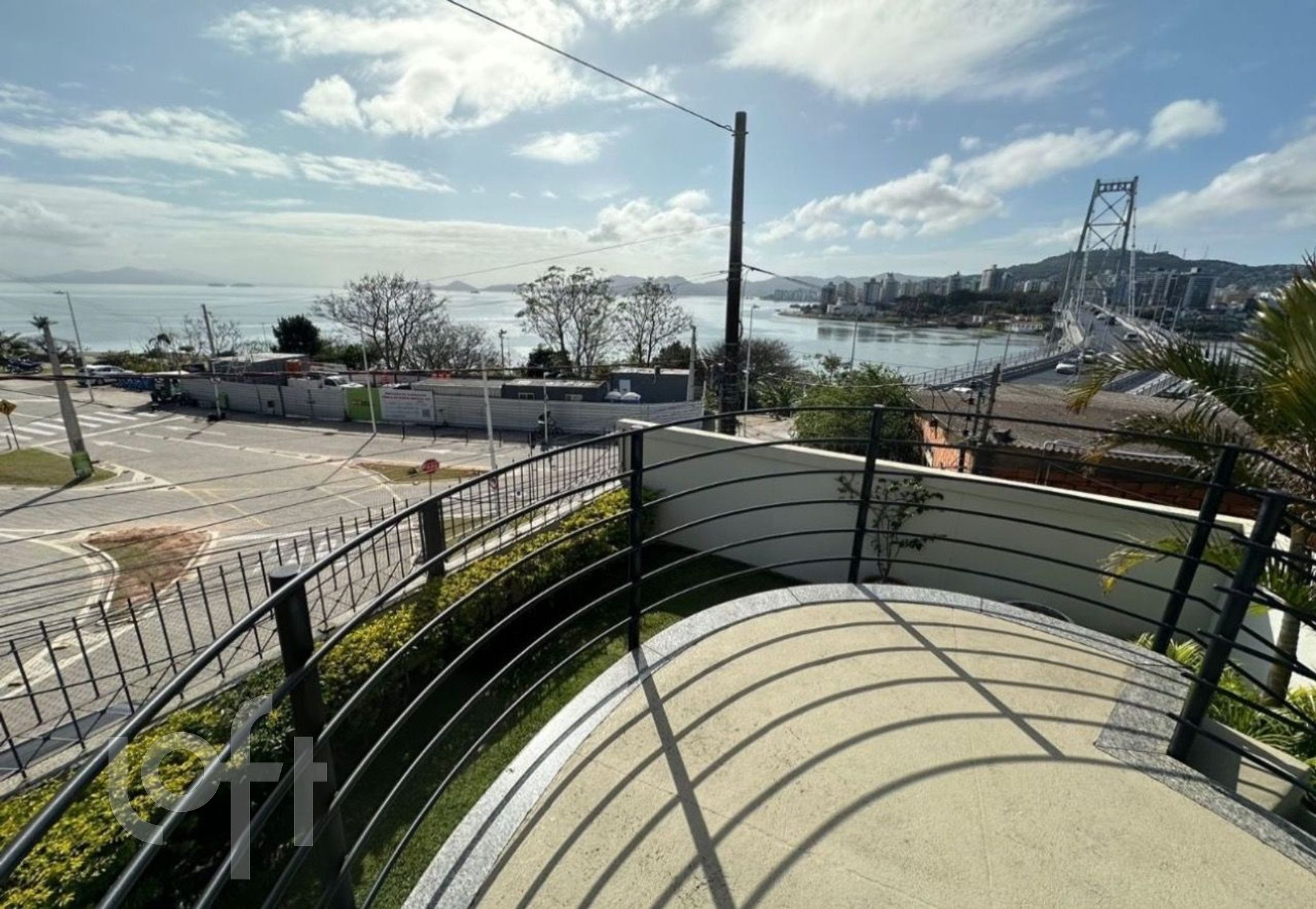 Apartamentos com 75m², 2 quartos, 1 suíte, 1 garagem, no bairro Capoeiras em Florianópolis