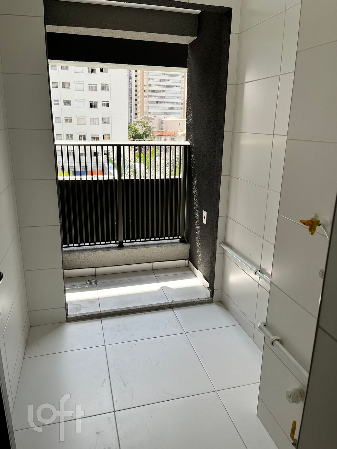 Apartamento à venda com 3 quartos, 83m² - Foto 9