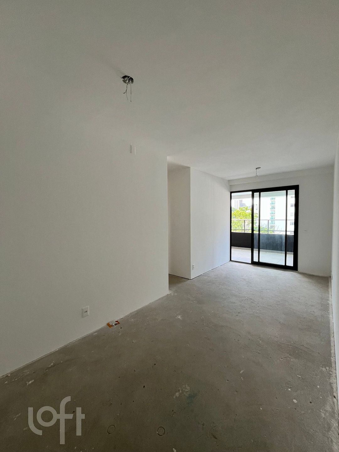 Apartamento à venda com 3 quartos, 83m² - Foto 2