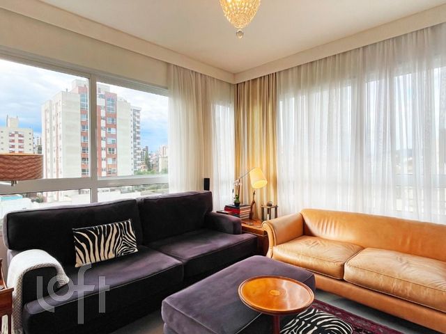 Apartamento com 72m², 2 dormitórios, 2 suítes, 2 vagas, Jardim Botânico em Porto Alegre