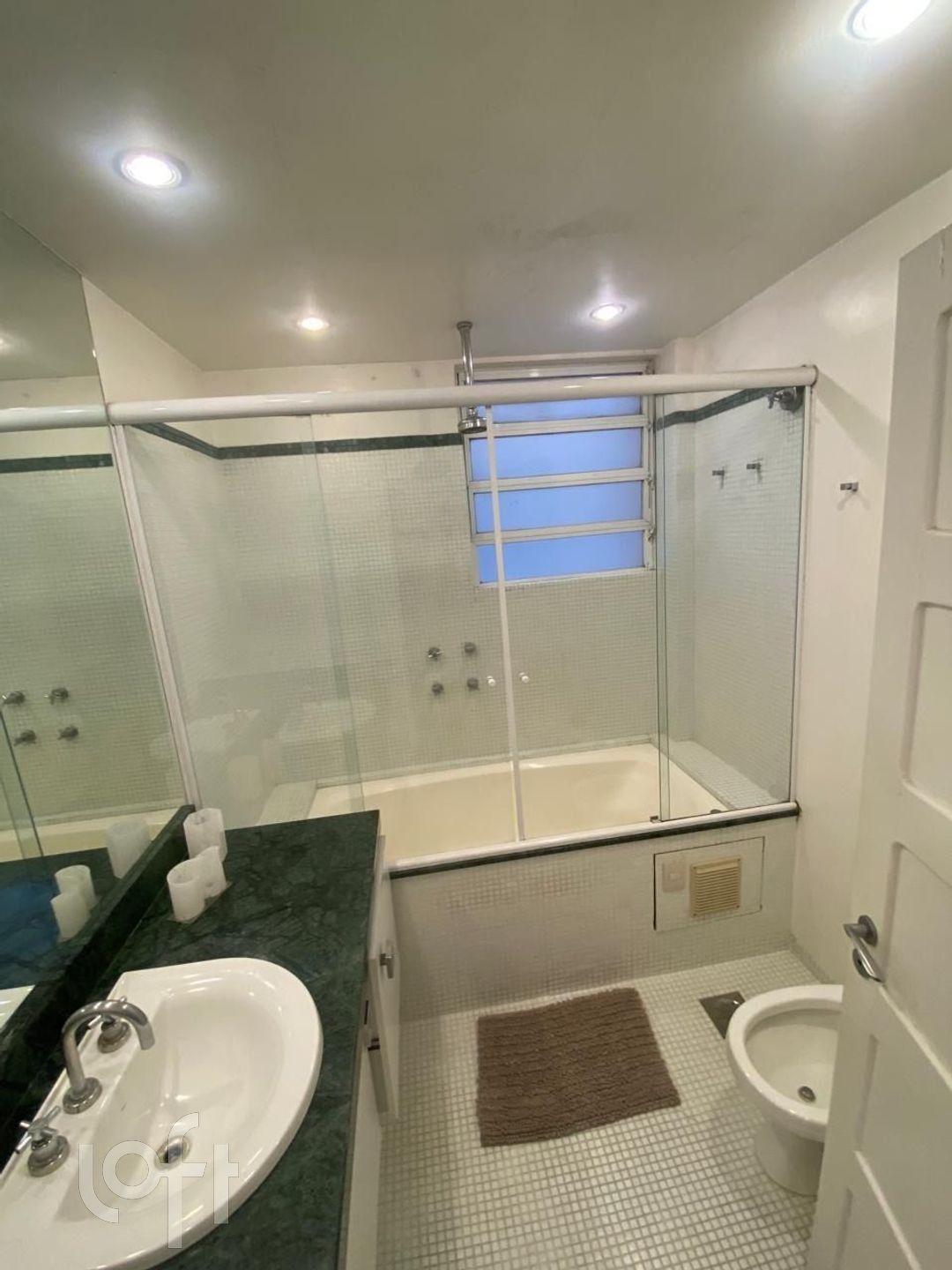 Apartamento à venda com 3 quartos, 140m² - Foto 17