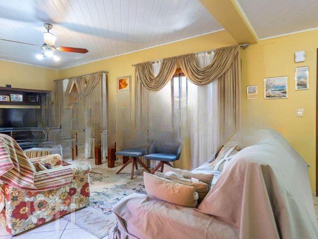 Casa com 146m², 3 dormitórios, 1 suíte, 2 vagas, Cristo Redentor em Porto Alegre