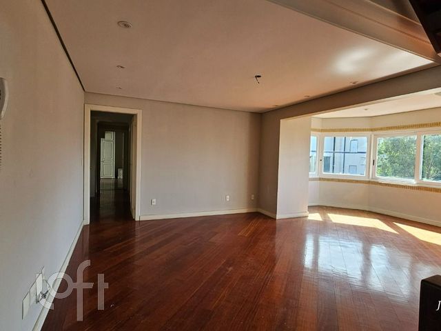 Apartamento com 275m², 4 dormitórios, 1 suíte, 2 vagas, Bela Vista em Porto Alegre