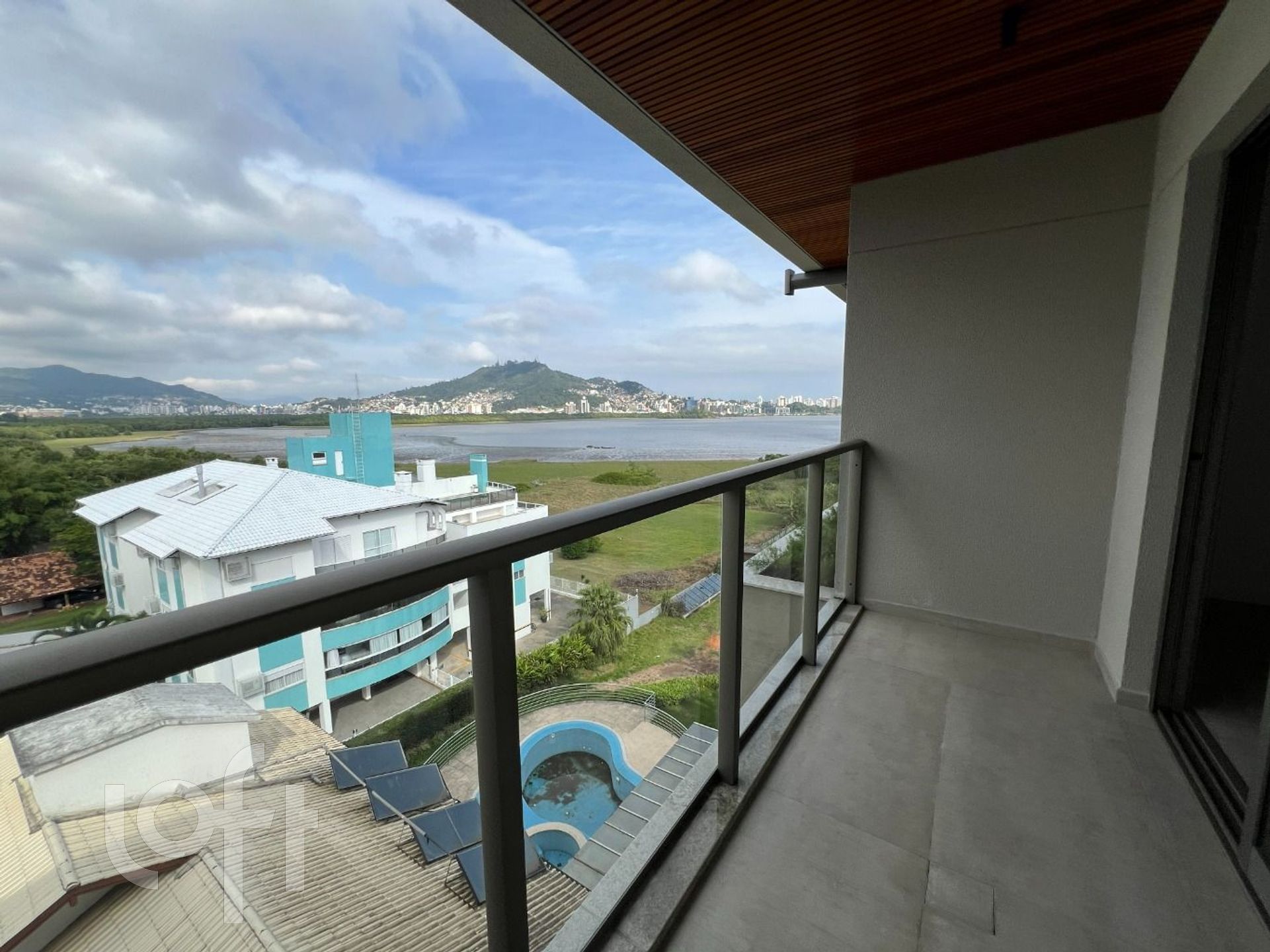 Apartamentos com 126m², 3 quartos, 2 suítes, 2 garagens, no bairro João Paulo em Florianópolis