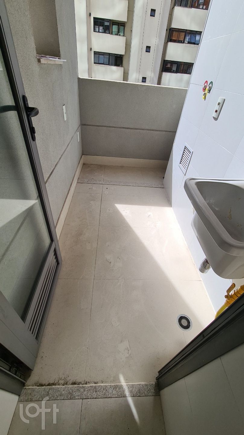 Apartamento à venda com 2 quartos, 76m² - Foto 20