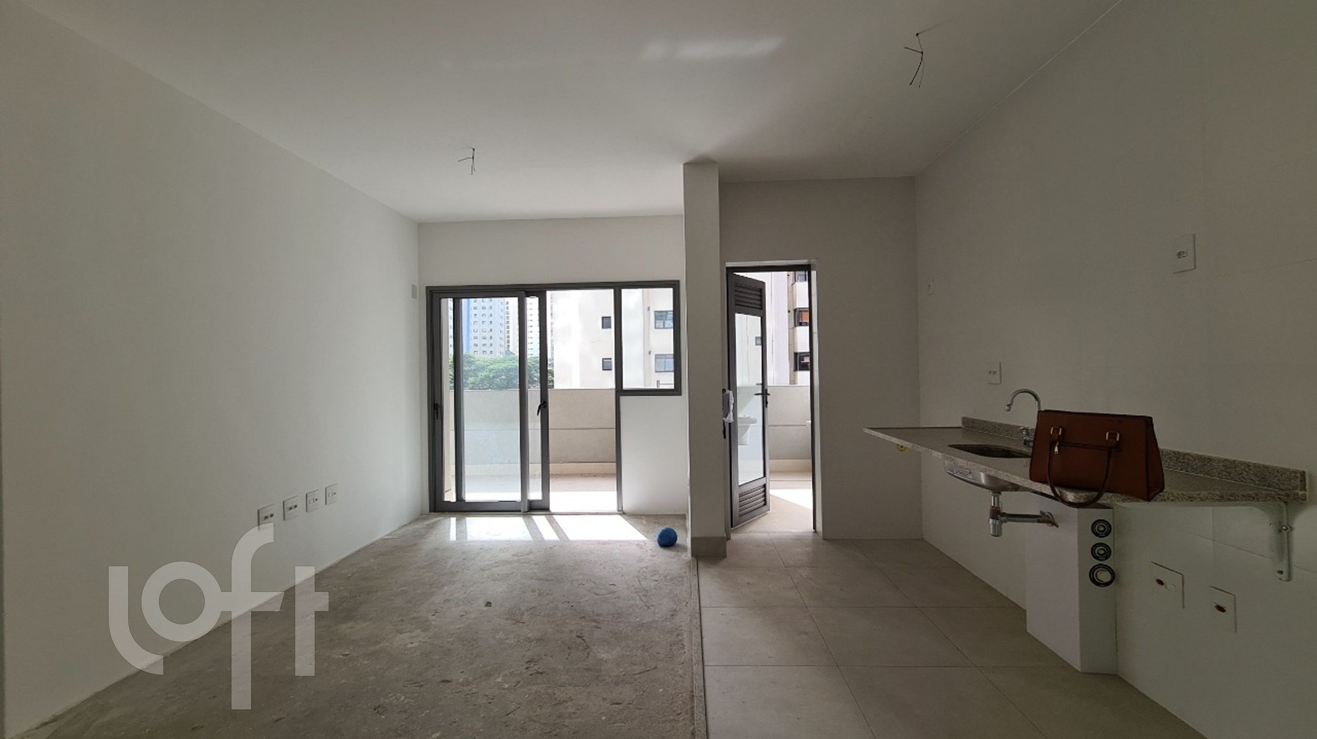 Apartamento à venda com 2 quartos, 76m² - Foto 2