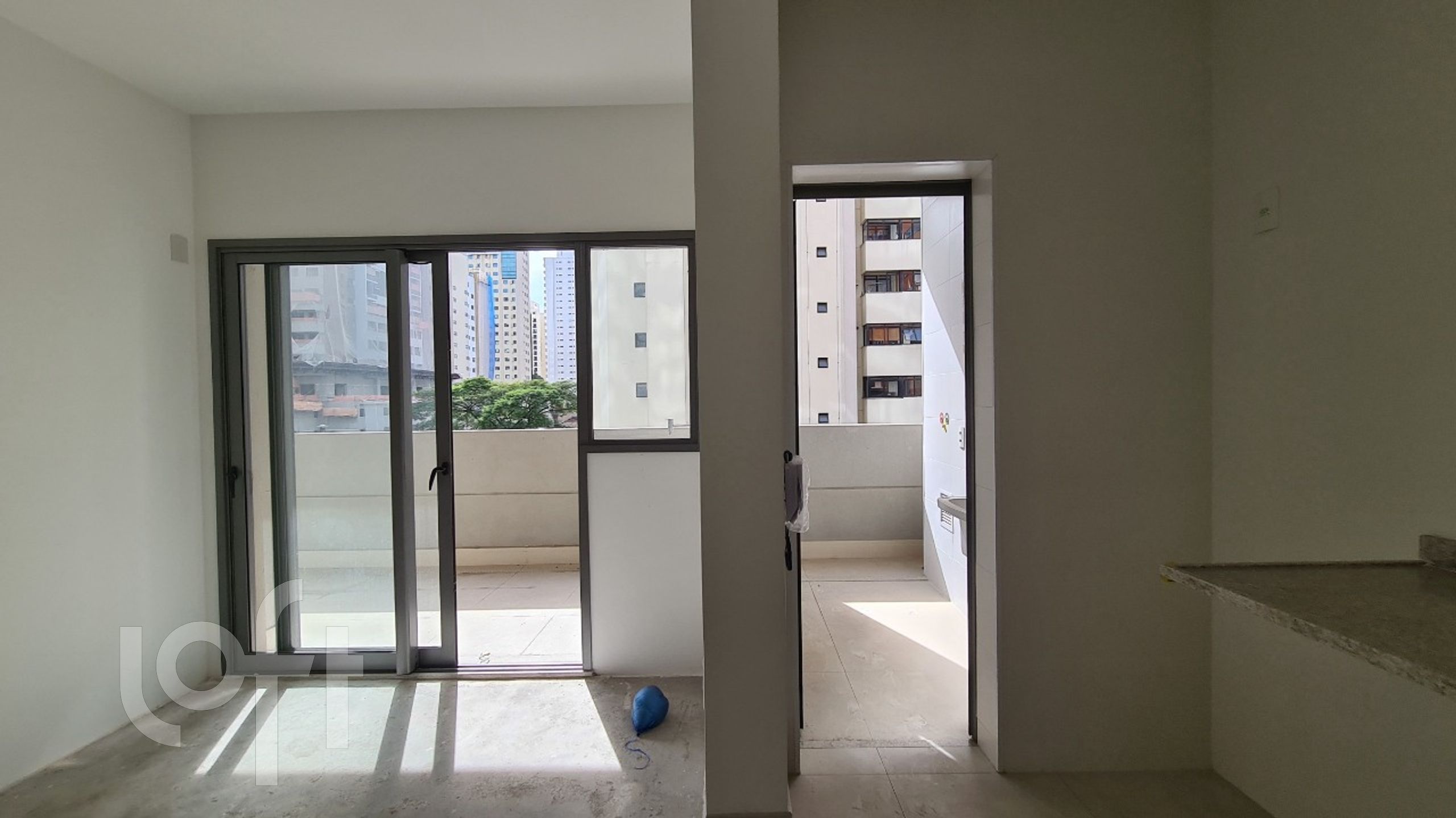 Apartamento à venda com 2 quartos, 76m² - Foto 9