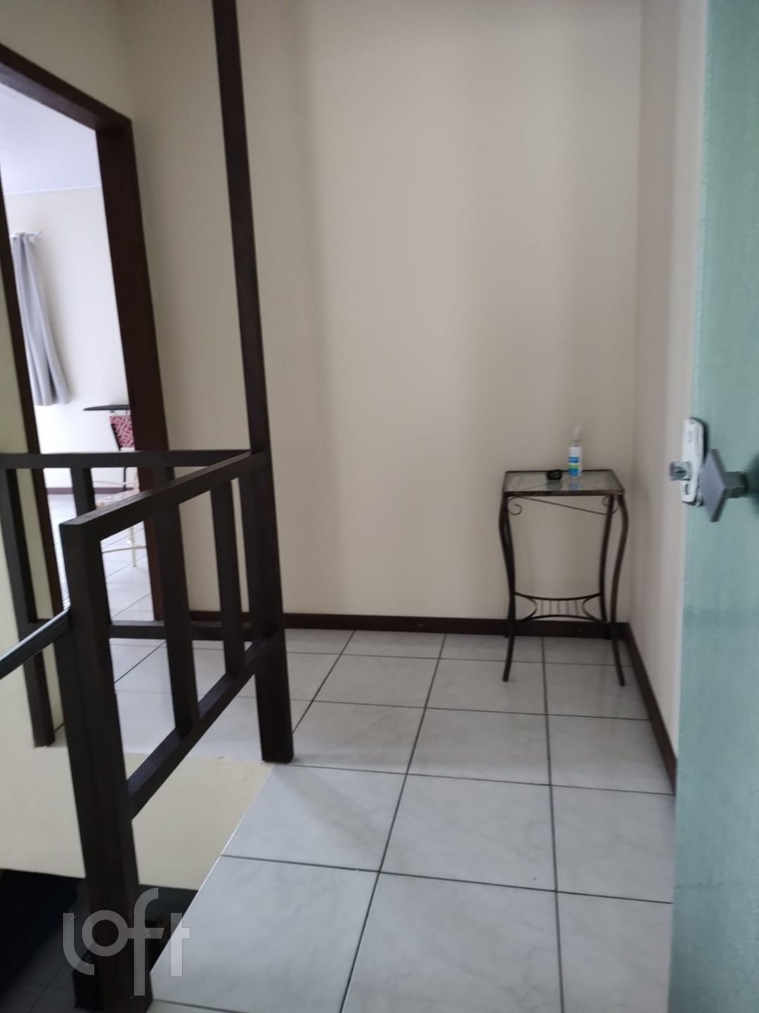 Casa Residencial com 251m², 5 quartos, 2 suítes, 3 garagens, no bairro Estreito em Florianópolis