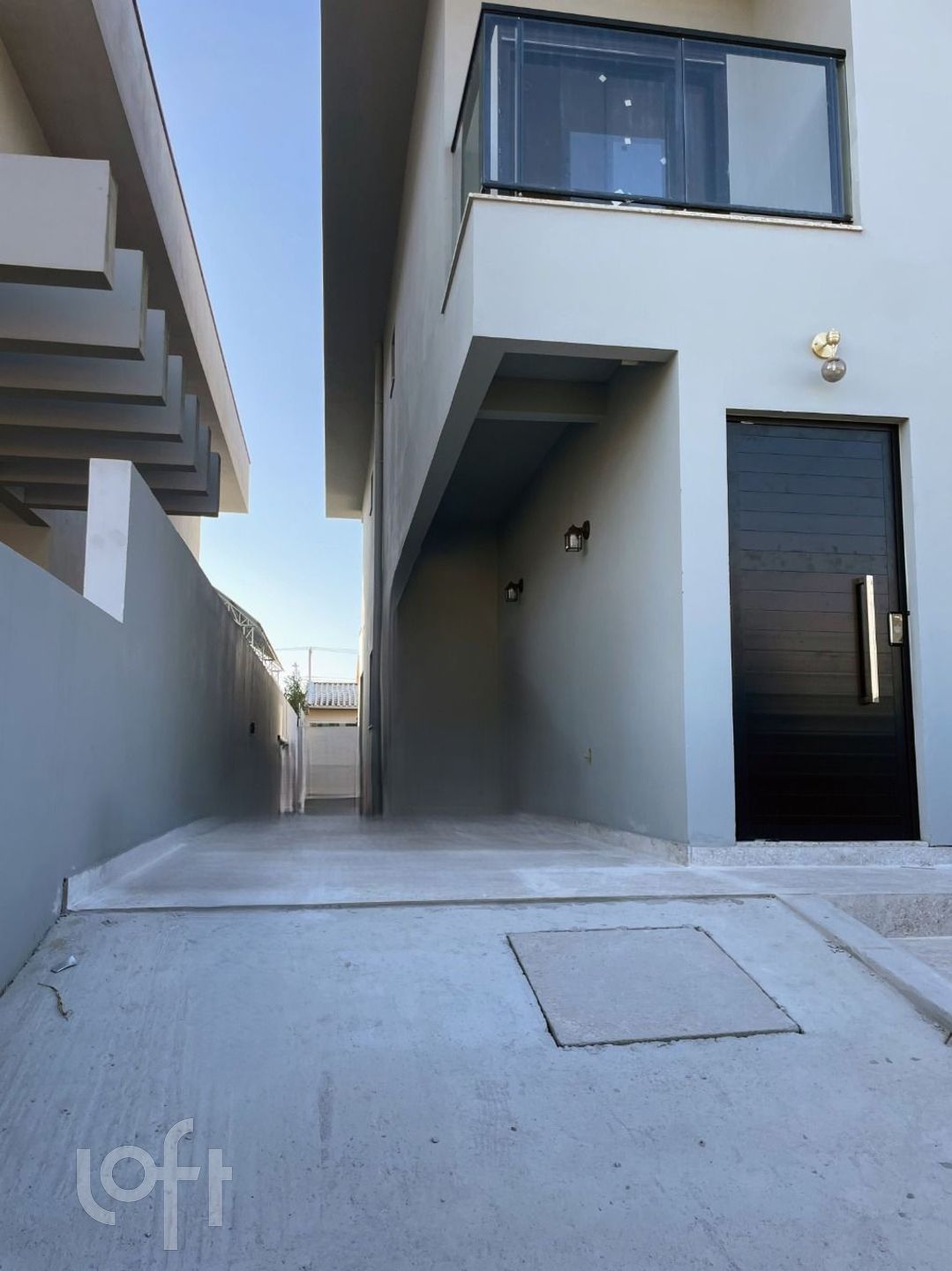 Casa Residencial com 147m², 3 quartos, 1 suíte, no bairro Ressacada em Florianópolis