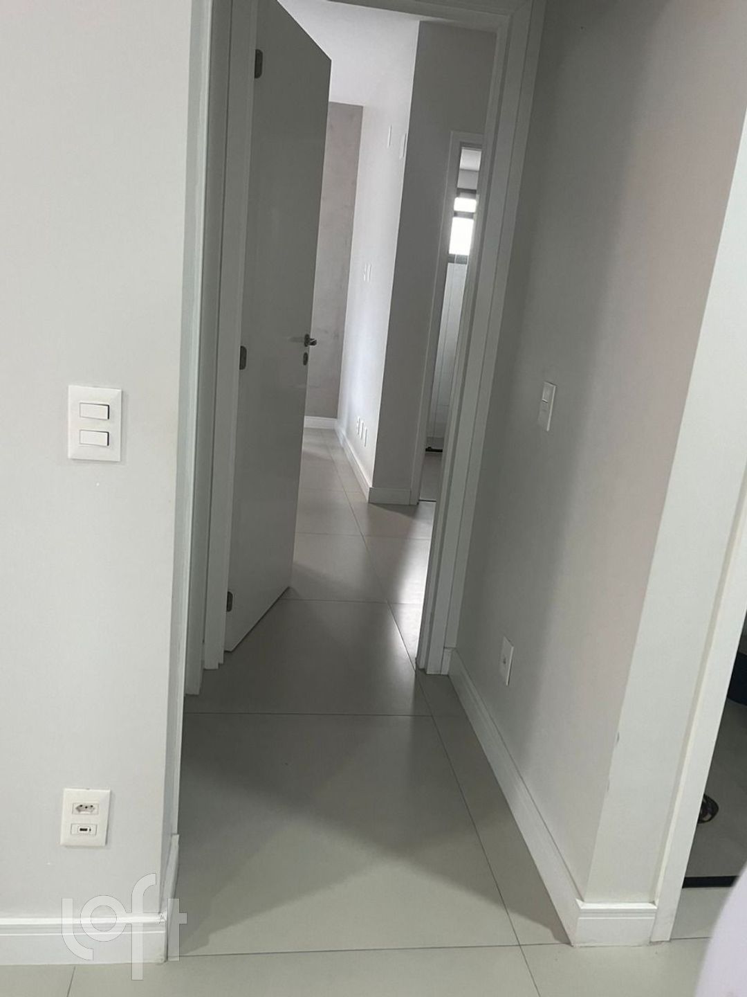 Apartamento à venda com 2 quartos, 76m² - Foto 5