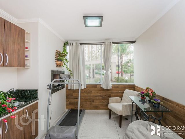 Apartamento com 112m², 3 dormitórios, 1 suíte, 1 vaga, Chácara das Pedras em Porto Alegre