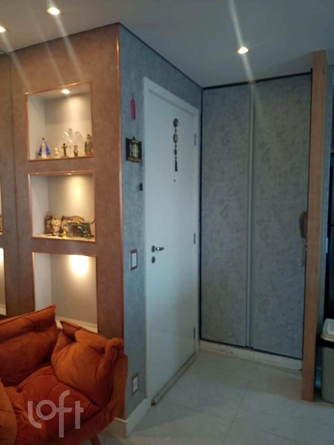 Apartamento à venda com 2 quartos, 70m² - Foto 4