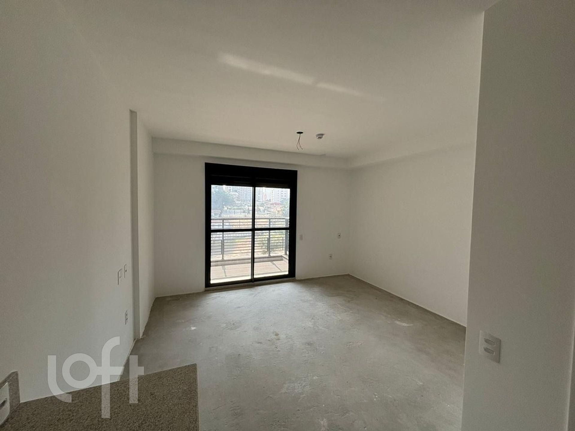 Apartamento à venda com 1 quarto, 35m² - Foto 2