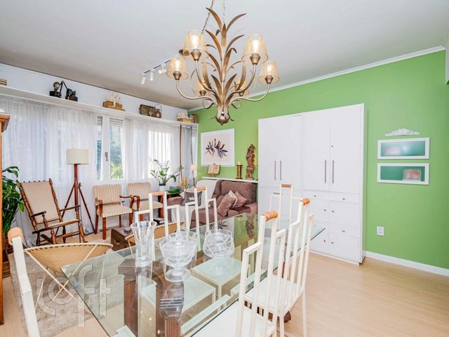 Apartamento com 114m², 3 dormitórios, 1 suíte, 1 vaga, Moinhos de Vento em Porto Alegre