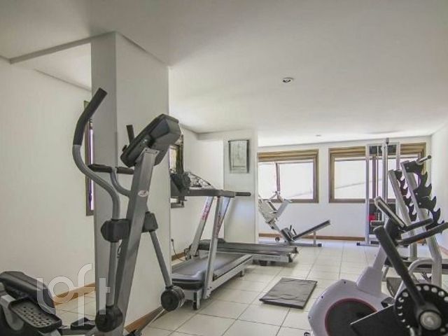 Apartamento com 144m², 2 dormitórios, 1 suíte, 1 vaga, Petrópolis em Porto Alegre