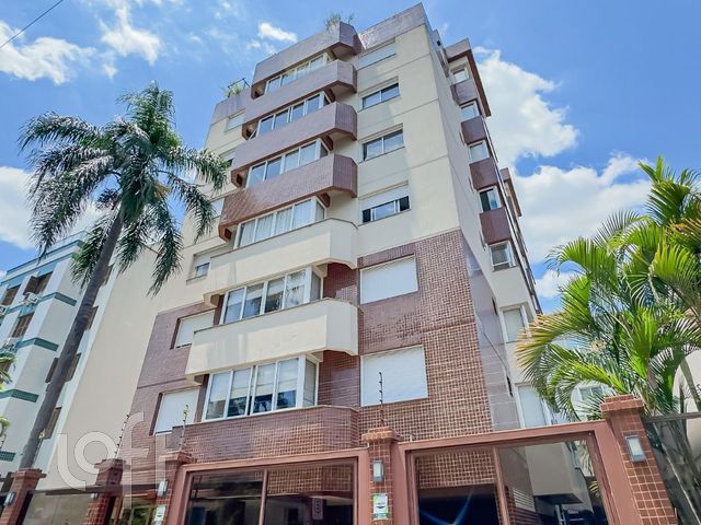 Apartamento com 111m², 2 dormitórios, 1 suíte, 2 vagas, Petrópolis em Porto Alegre