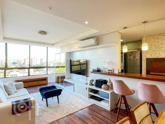 Apartamento com 78m², 2 dormitórios, 1 suíte, 2 vagas, Cristo Redentor em Porto Alegre