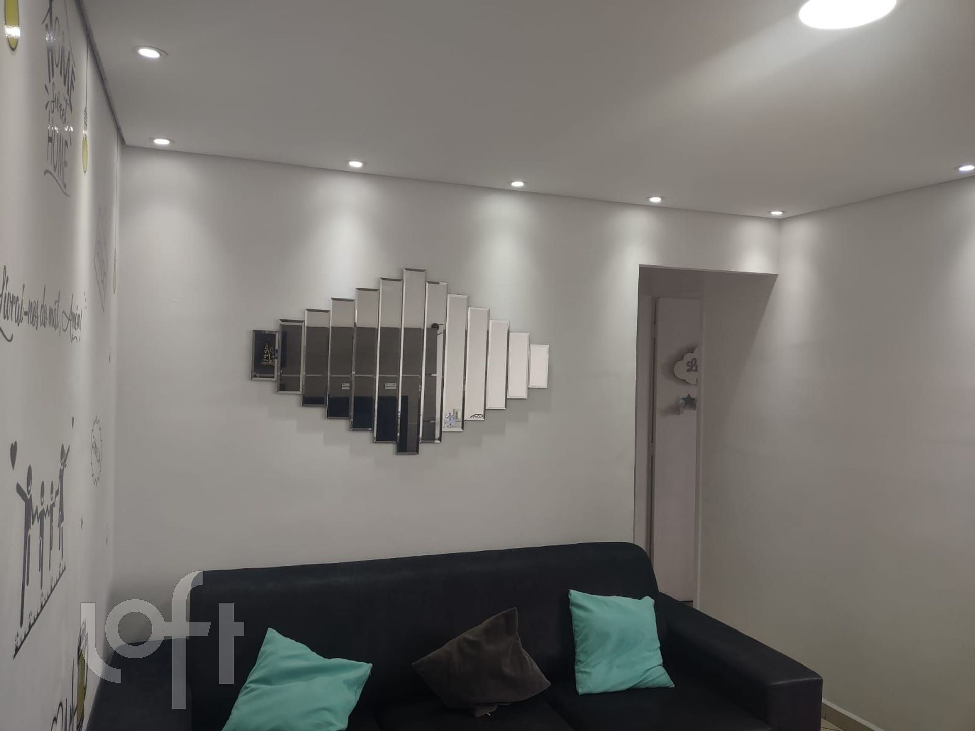 Apartamento à venda com 3 quartos, 61m² - Foto 2