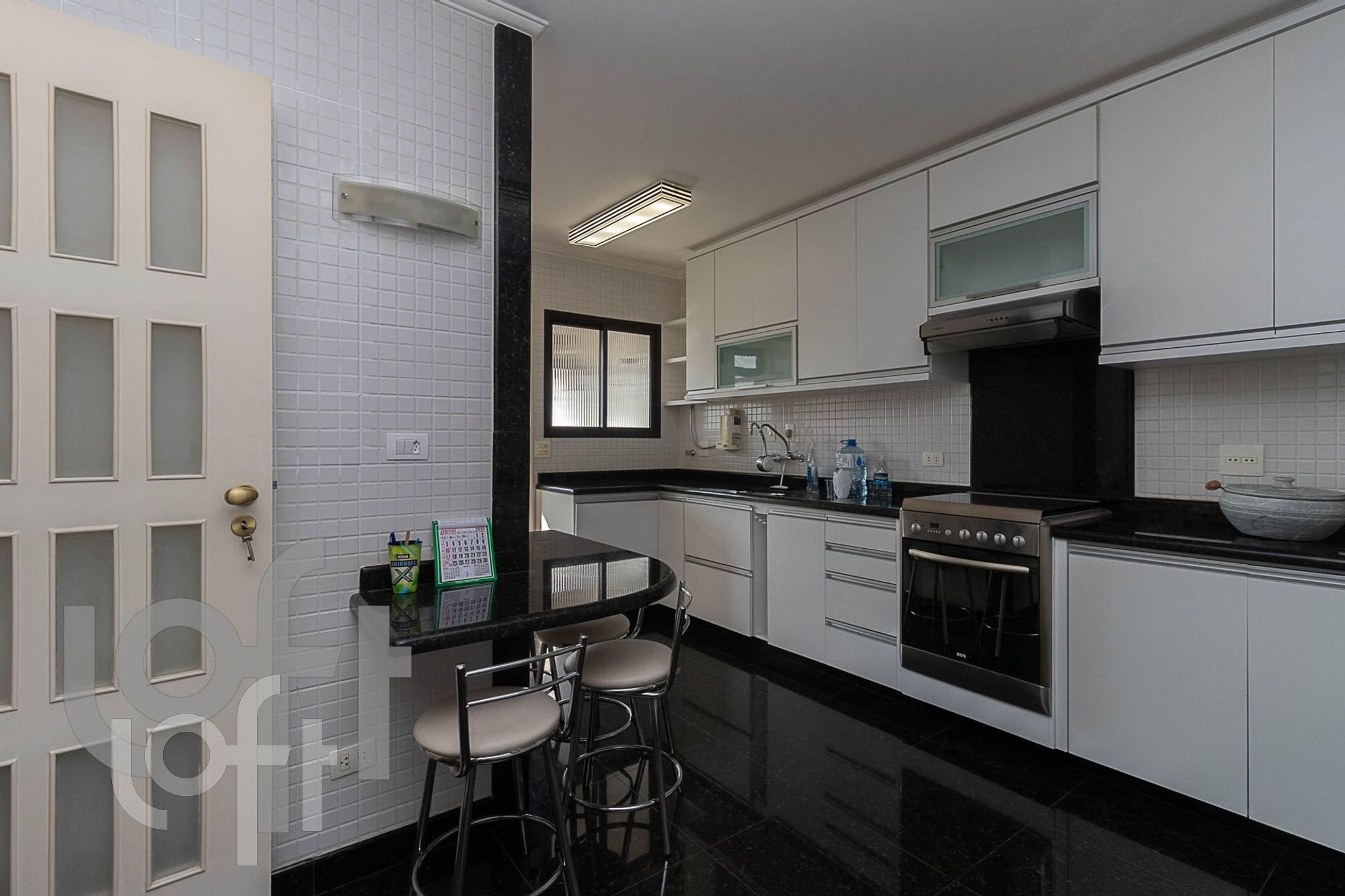 Apartamento à venda com 3 quartos, 182m² - Foto 35