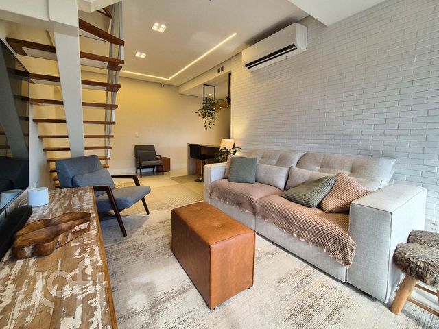 Apartamento com 180m², 3 dormitórios, 2 vagas, Menino Deus em Porto Alegre