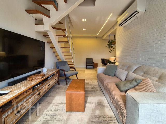 Apartamento com 180m², 3 dormitórios, 2 vagas, Menino Deus em Porto Alegre