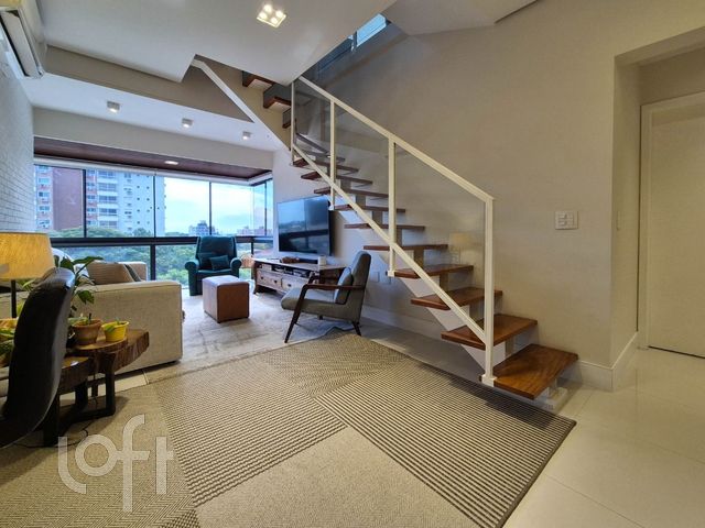 Apartamento com 180m², 3 dormitórios, 2 vagas, Menino Deus em Porto Alegre