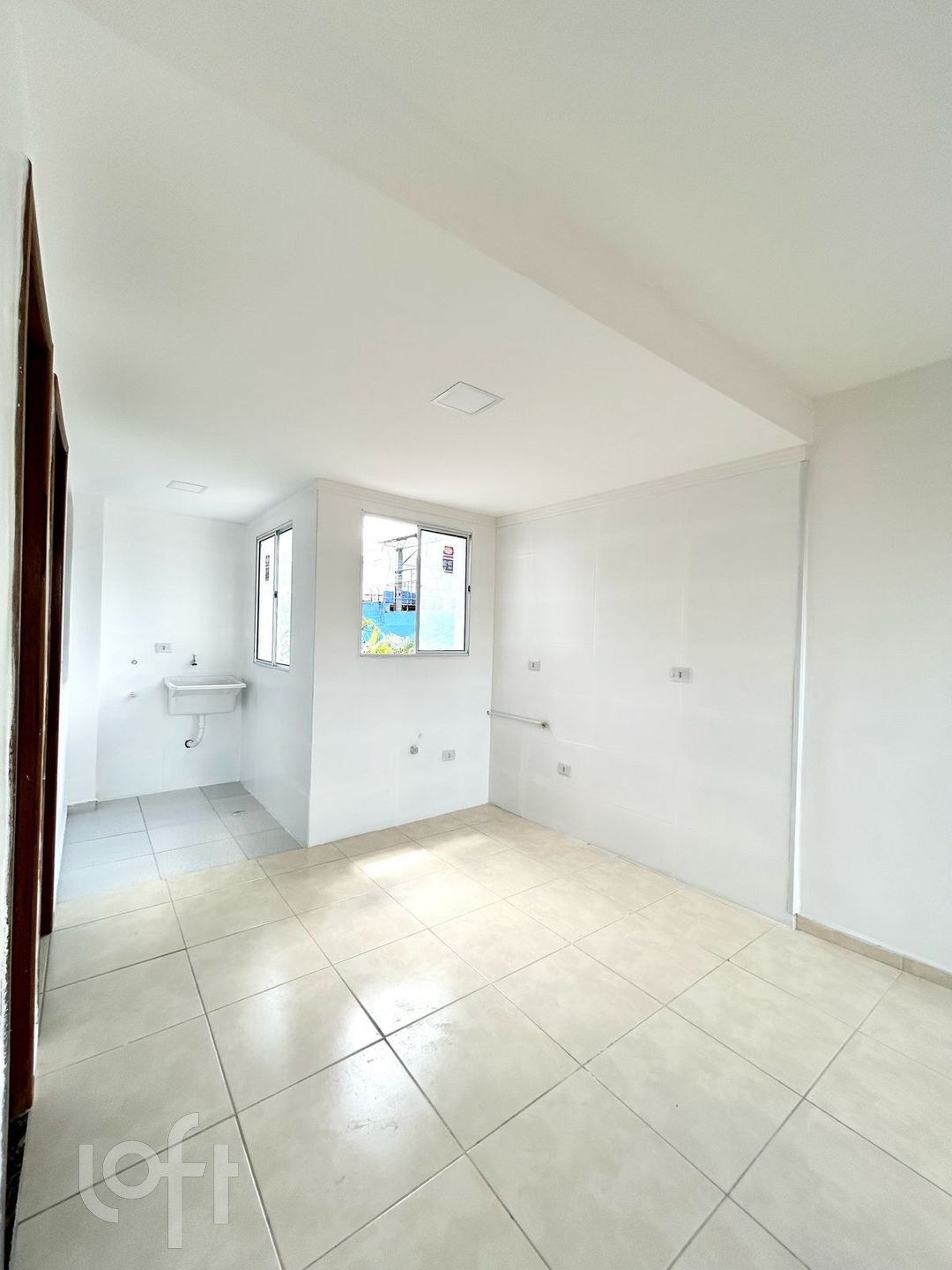 Apartamento à venda com 2 quartos, 39m² - Foto 2