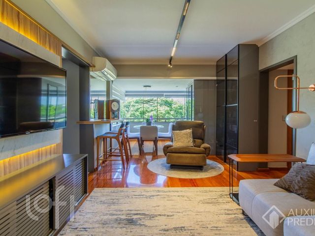 Apartamento com 78m², 2 dormitórios, 1 suíte, 1 vaga, Santa Cecília em Porto Alegre