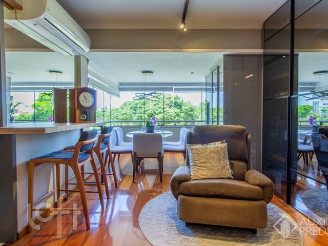 Apartamento com 78m², 2 dormitórios, 1 suíte, 1 vaga, Santa Cecília em Porto Alegre