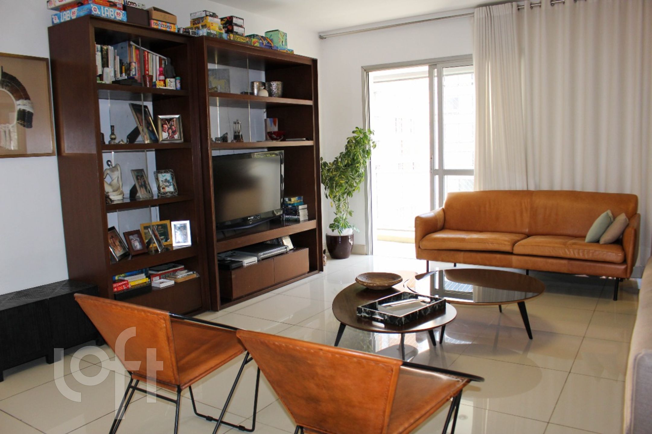 Apartamento à venda com 3 quartos, 163m² - Foto 2